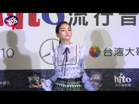 【4年前】S.H.E合體太爆笑 Selina嗆Hebe Ella大暴走作勢摔麥