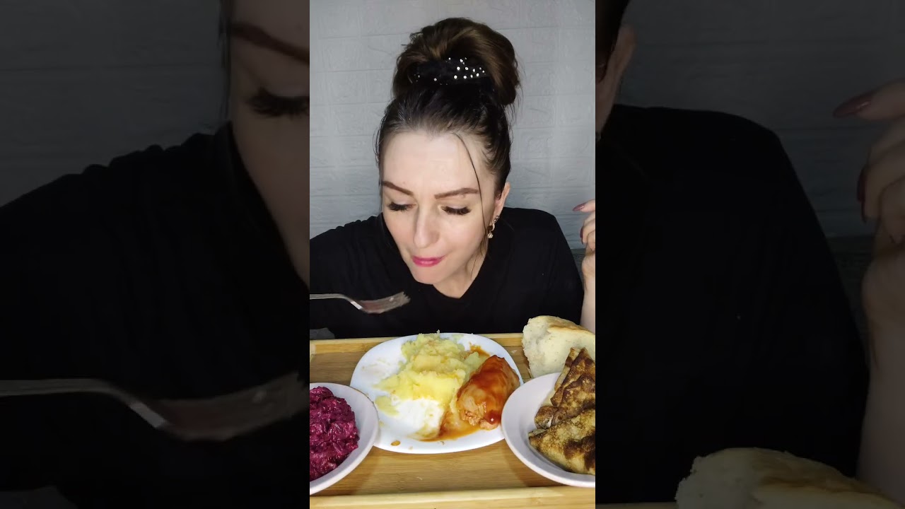 Мукбанг голубцы,пюре, буряк, блины с творогом 
