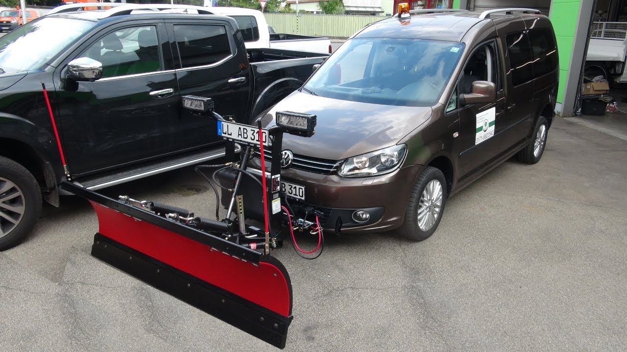 VW Caddy als Winterdienstfahrzeug