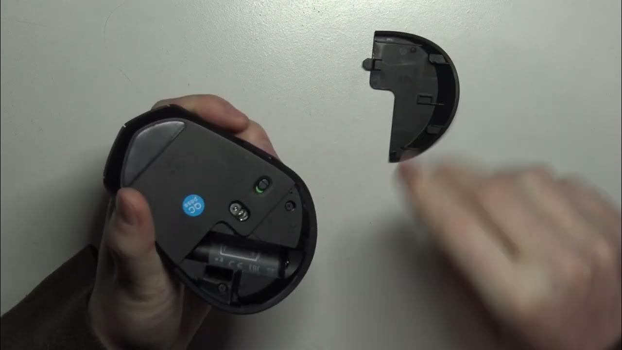 How to insert batteries in logitech m720 youtube