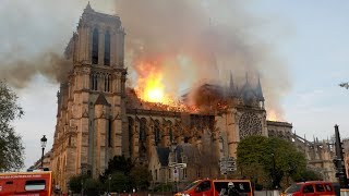 ノートルダム大聖堂で火災　聖堂の塔が決壊