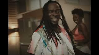 Mr Leo - Beauté Nangai Starring Aline Snuff