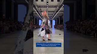 Details Erika Hilton faz o “L” em desfile da São Paulo Fashion Week e é aplaudida Update
