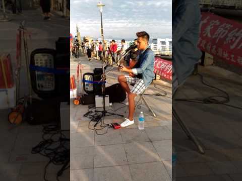 抒情音樂工作室－《高明德Andy》淡水街頭藝人抒情演唱(單身情歌)