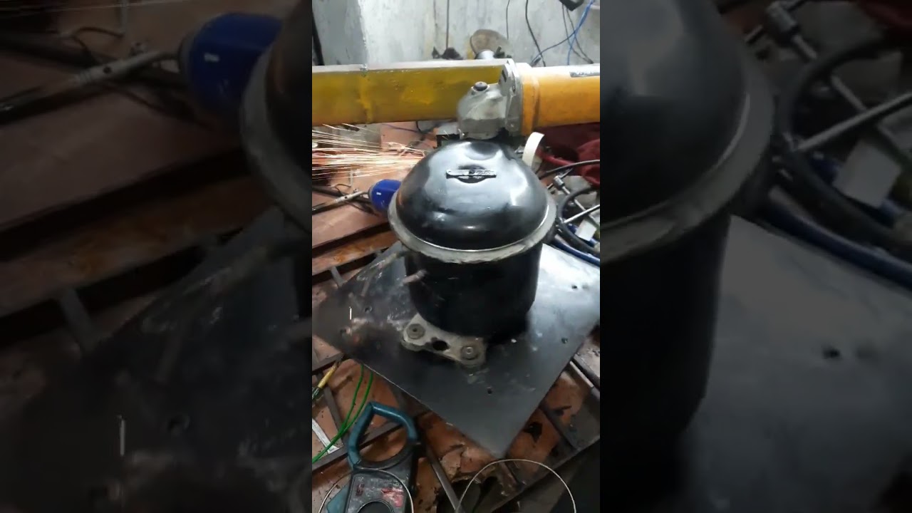 Automatic compressor cutting machine