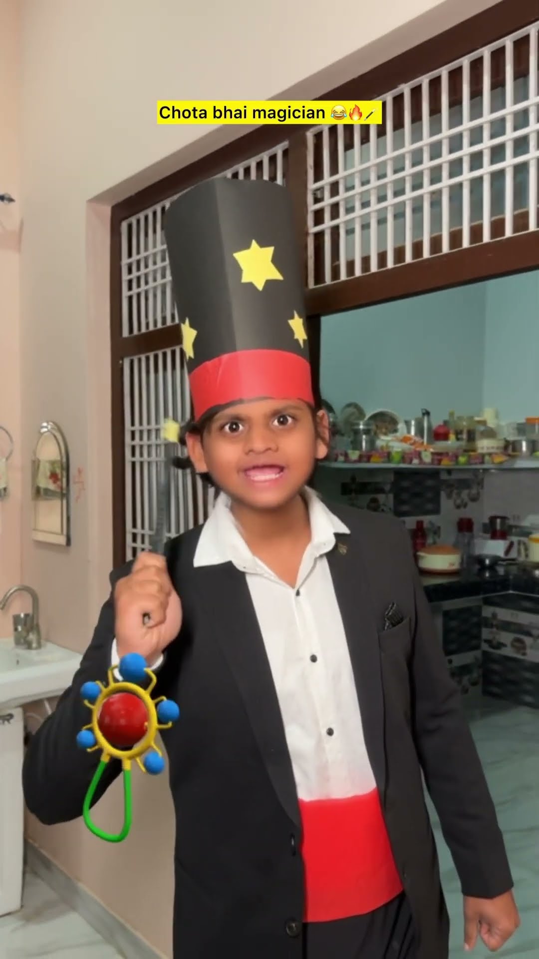 Chota bhai magician ???| indian family #shorts #indian #chotabhai #comedy #chaman #relatable