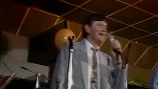 Big Tom And The Mainliners At The GLENCARN Hotel Castleblayney 1990 part 3