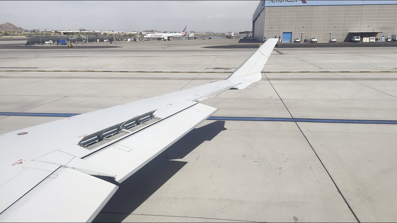 4K American Eagle (SkyWest) Bombardier CRJ-700 [N755EV] pushback, start up, and takeoff from PHX