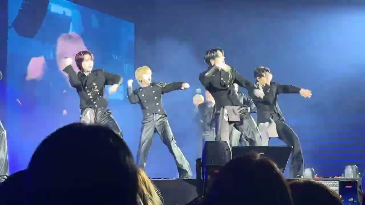 AHOF Fancon 'We Ready' ctto @taro_bobo_