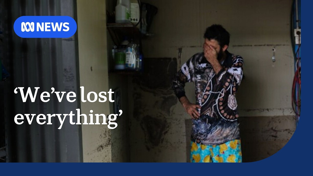 Unexpected flash flooding shocks Darwin River residents, Katherine cut off | ABC NEWS