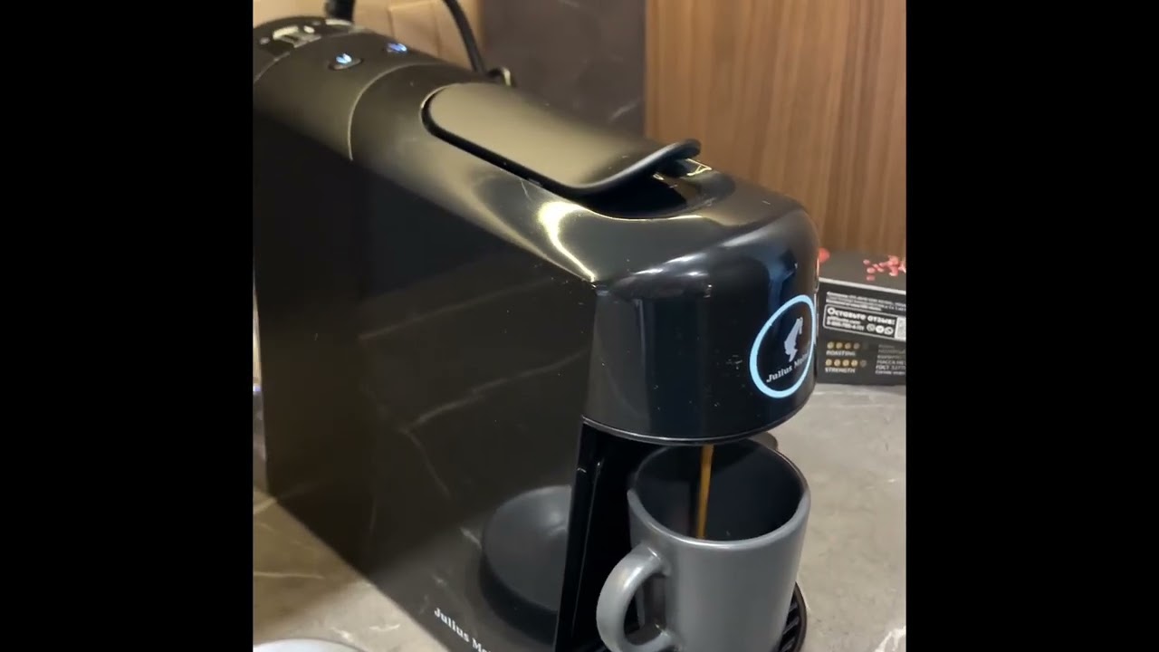 Как приготовить кофе в кофемашине Julius Meinl Nespresso. Инструкция.