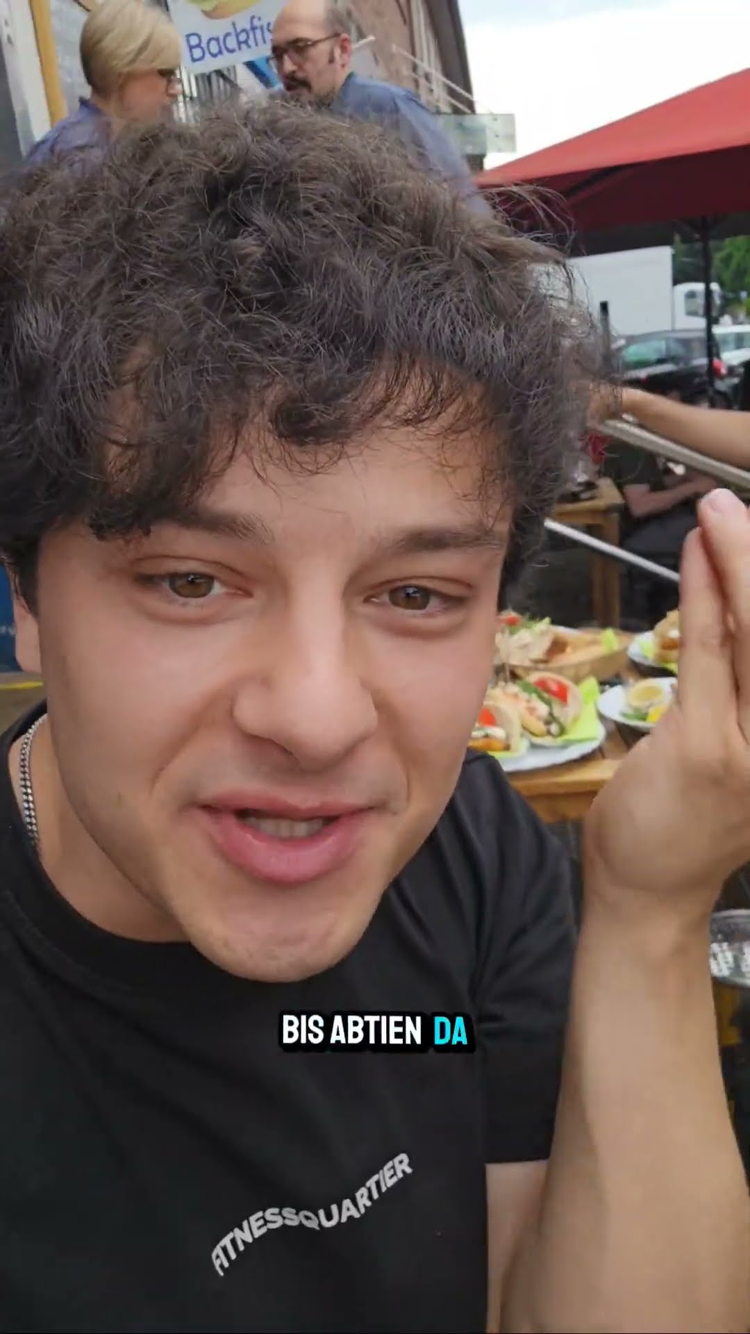 Das beste Fischbrötchen der Welt #geheimtipp #hamburg #streetfood - YouTube