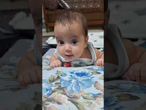 اکثر ما دهه چهلیا بزرگ شدن بچه هامون رو نفهمیدیم الان میخوایم با محبت به نوه هامون جبران کنیم