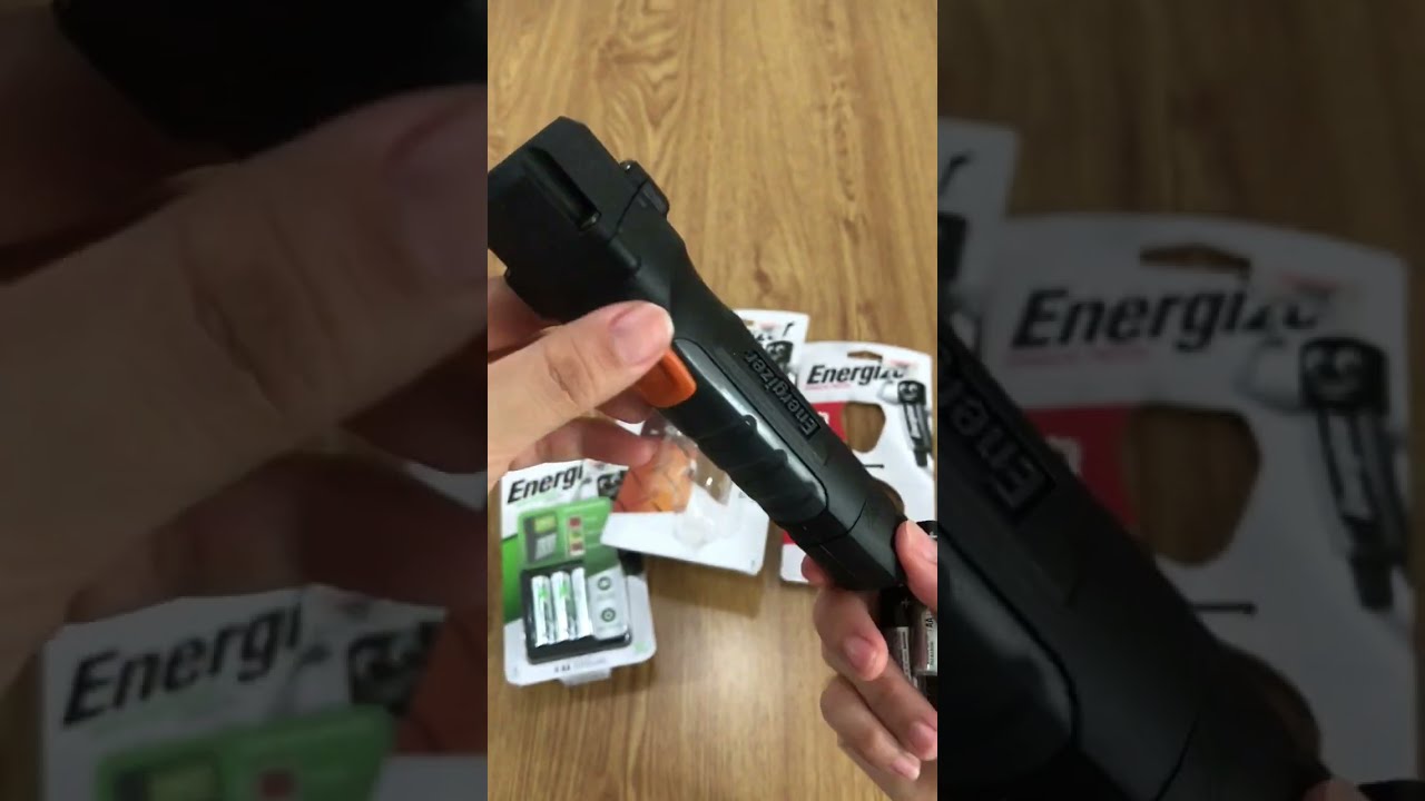 Energizer Hard Case Pro LED Flashlight PRO2AA1-Black