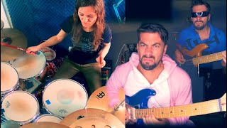 Paradiddles party - Music collab with Alexis Charrier
Hello guys!
My friend Alexis Charrier added some music to my Paradiddles partyvideo, and heres the result! I hope youll like it haha!
Have a great week :)
Dont forget to subscribe to get noticed for future videos ;)
You can support me here: https://bit.ly/3aFuS1hโโ
Follow me on:
Facebook: https://www.facebook.com/Camillebltdrums
Instagram: https://www.instagram.com/camille.bigeault
https://www.camillebigeault.com/โ
#paradiddlesโ #camillebigeaultโ #subdivisions Paradiddles party - Music collab with Alexis Charrier