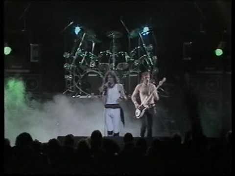 Saxon - 747 (live '83)