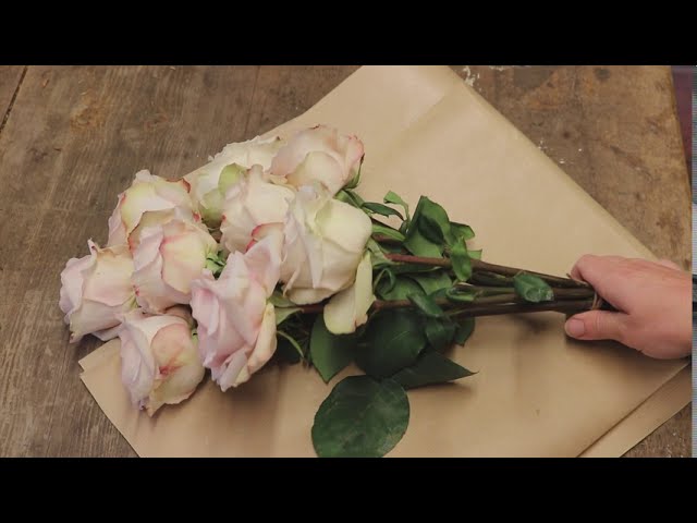 How to wrap a bouquet with Korean wrapping paper 💕 #lasvegasflorist #, how to wrap a bouquet