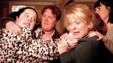 Emmerdale - Mandy Dingle Attacks Barbara Kirk (14t...