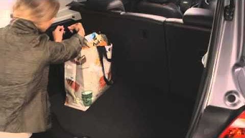 Chevy Trax Video Tutorial 2015 how to use rear cargo