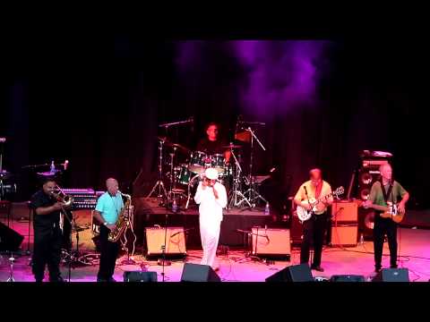 R&B Inc (2014) - Everybody Needs Somebody to Love (Jerry Wexler, Bert Berns, Solomon Burke)