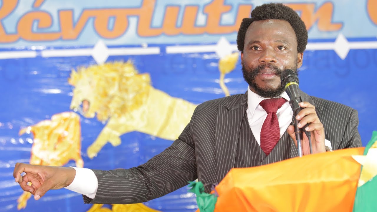 GEDEON DE LA TCHETCHOUVAH: 🔴 L'ORIGINE DES OREILLES PERCÉES ET DES MAQUILLAGES SELON LA BIBLE.