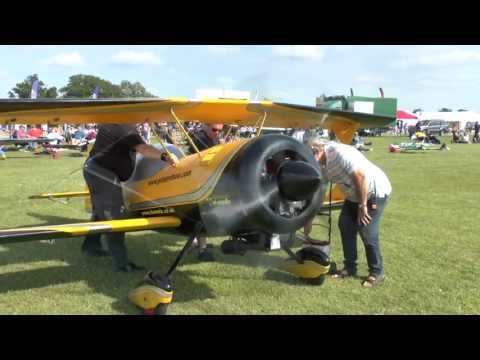 * GIANT RC BIPLANE * Pitts Python (85%) * HD *