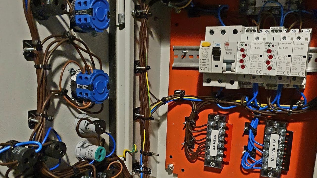 secomak gp3 air raid siren,  running on a self build autowailer