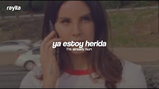 Lana del Rey - Happiness is a Butterfly (Video Official) // Español + Lyrics