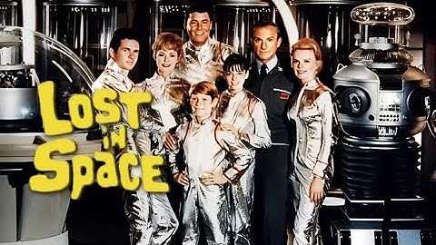 Fans Never Noticed These Things About Lost in Space (Part 1)