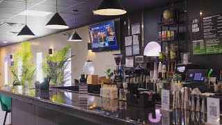 Kelli's Chicago: Bronzeville Café By Day, Social Lounge By Night | Daytime Chicago
