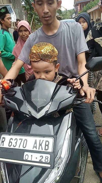#ada pengantin sunat naik motor anteng banget #shortsvideo