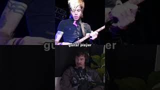 when u got it, u got it... one guitar is no problem when ur as good as @AFIAFIREINSIDE πΈπ₯ #afi when u got it, u got it... one guitar is no problem when ur as good as @AFIAFIREINSIDE πΈπ₯ #afi