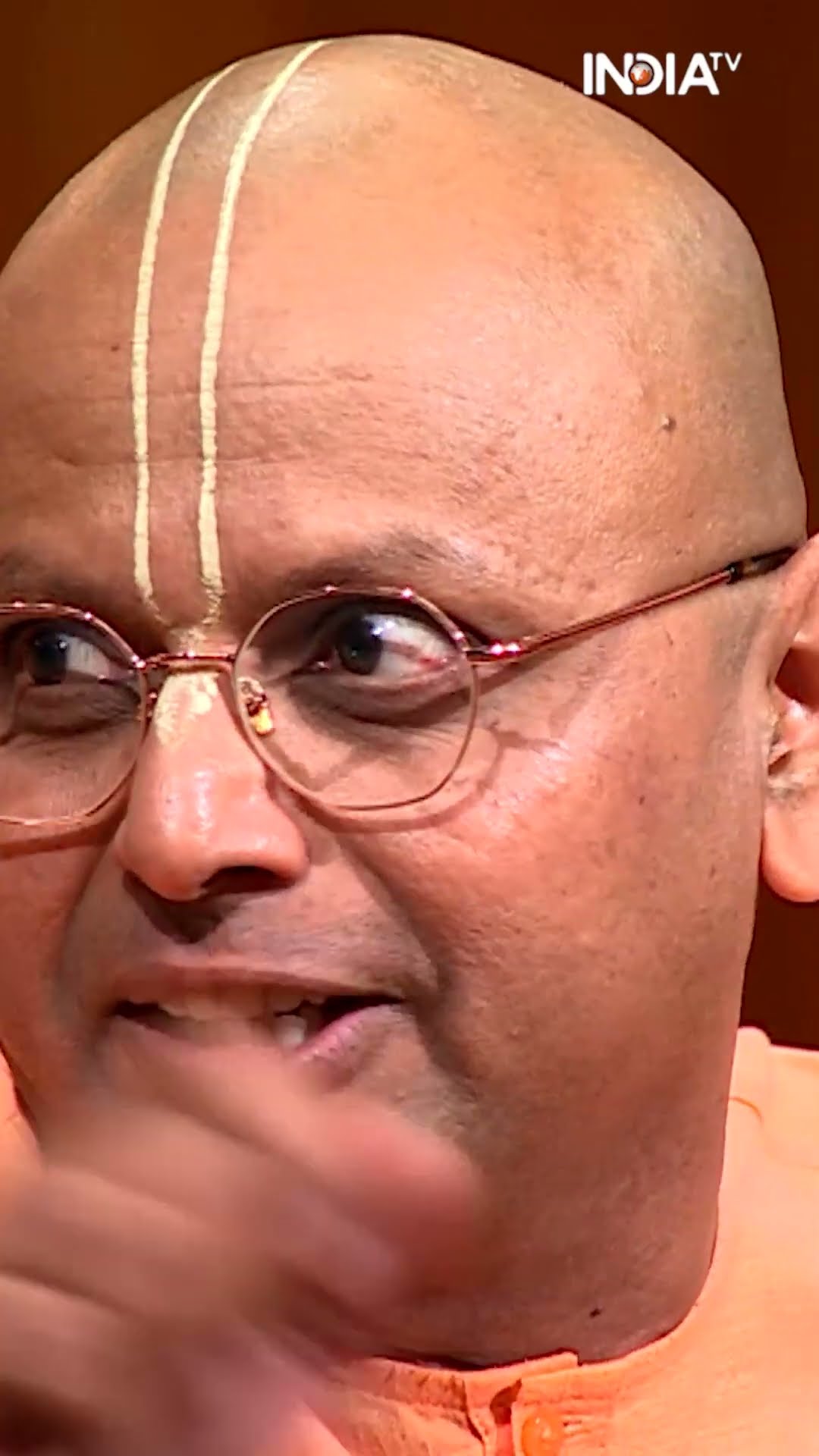 लोग बनाने के चक्कर में जान क्यों देते हैं? #gaurgopaldasinaapkiadalat #rajatsharma #aapkiadalat