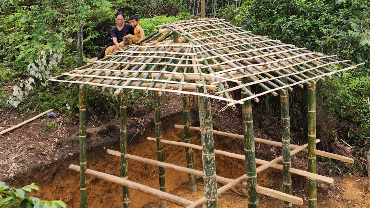 A single mother raised her children by herself and built a 2-story ...