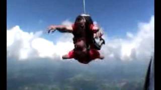 Kyle Maynard's First Skydive