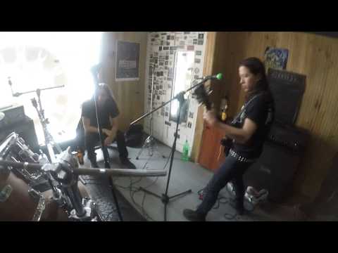 Black Vomit 666 Entre Aves De Rapiña Ensayo 