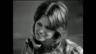 Olivia Newton-John - Interview In Australia 1971