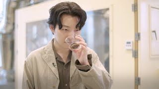 星野源、おいしいコーヒー作りの”裏側“に潜入！　WEB動画「UCC90周年特別ムービー」