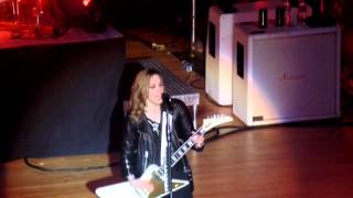 Halestorm: "Apocalyptic"