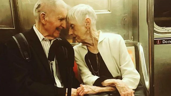 A New York moment: Man captures couple's beautiful embrace on NYC subway