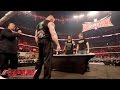 Dean Ambrose konfrontiert Brock Lesnar während der Vertragsunterzeichnung: Raw, 8. Februar 2016