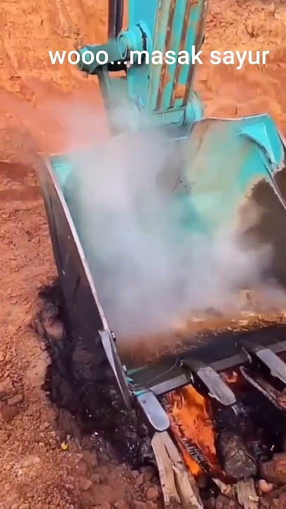Memasak sayur pakai bucket exsavator