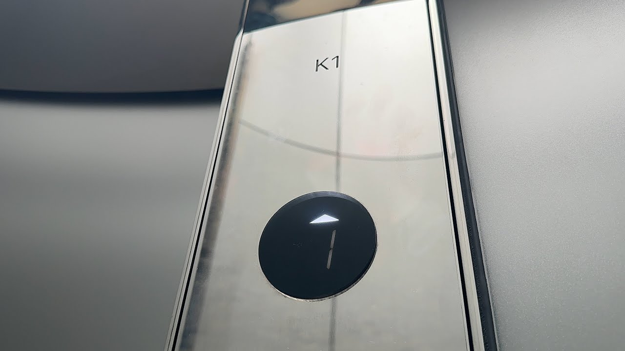 OTIS Hydraulic Elevator at Apple Fifth Avenue- New York, NY, USA - YouTube