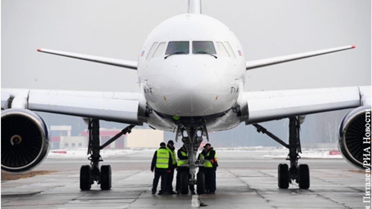 Космонавты получили Ту-204 для полетов на Байконур