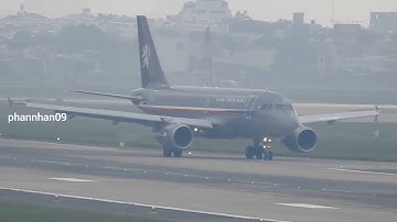 Chuyên cơ VIP Không Quân Cộng Hòa Séc bất ngờ hạ cánh sb tân sơn nhất