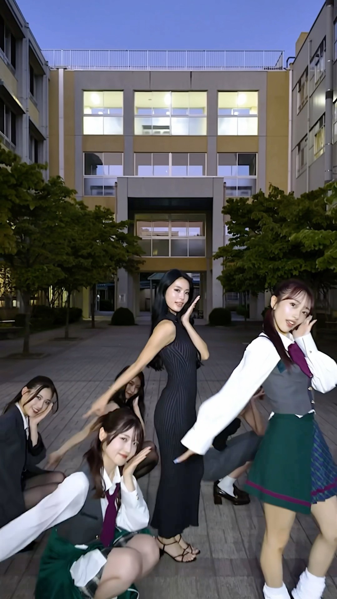 chika chika with ‪@akb48‬ #undergroundchallenge #f5ve_underground