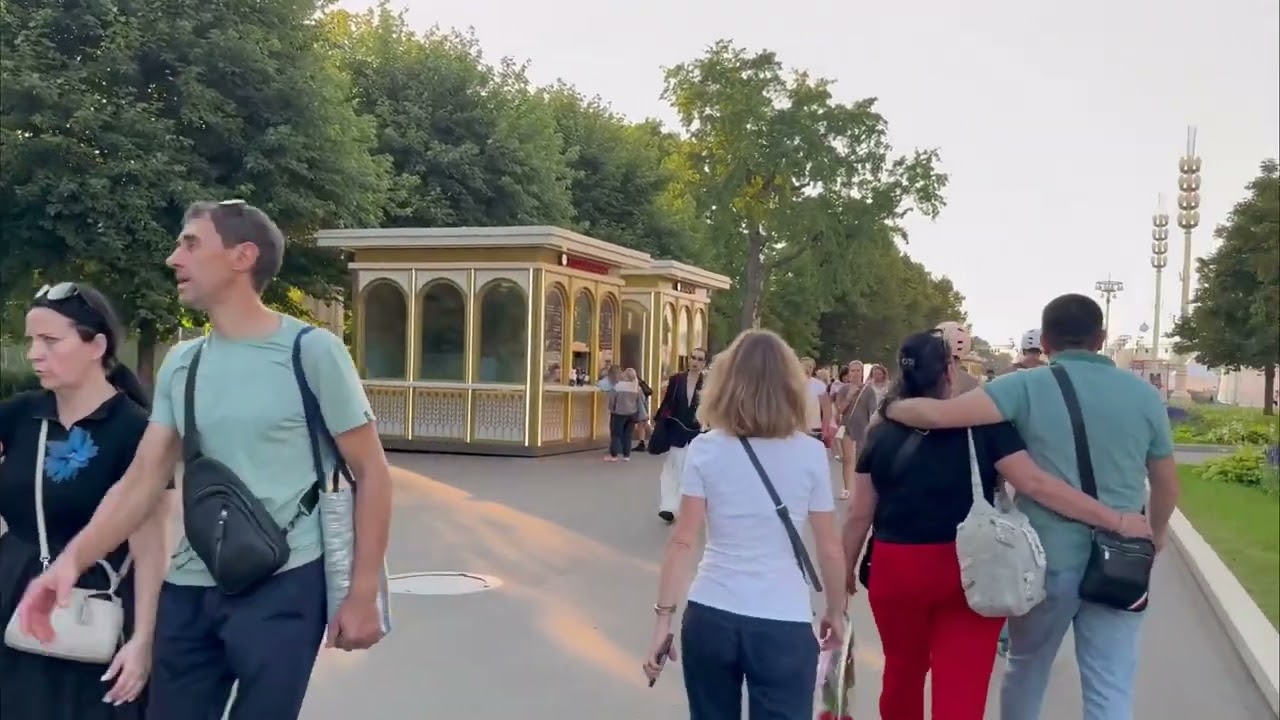 Moscow 2026 🇷🇺 Everyday Street Life & Real Capital Atmosphere |  Walking Tour