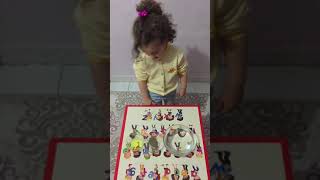 Miray’la mikrop deneyi yapıyoruz