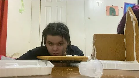 Two idiots build a ginger bread house | Vlogmas day 12