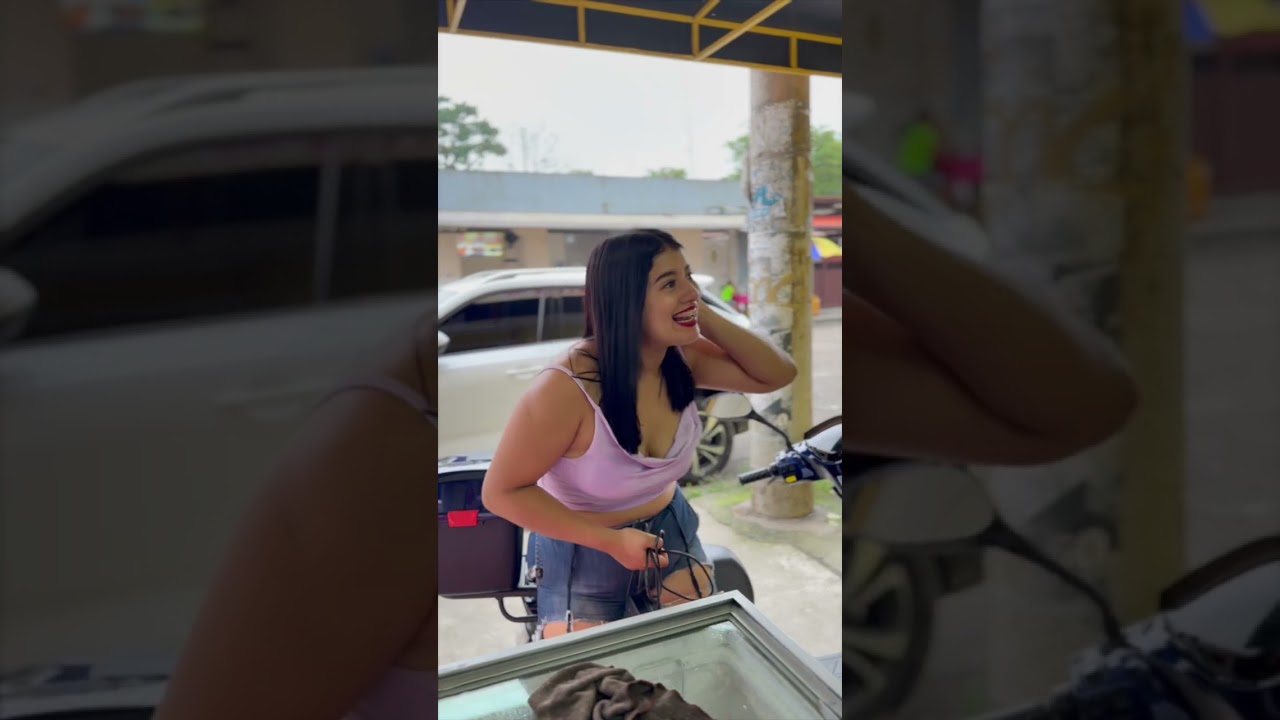 Siempre venia a cargar el celular y no a comprar hasta que la dueña le dijo esto.